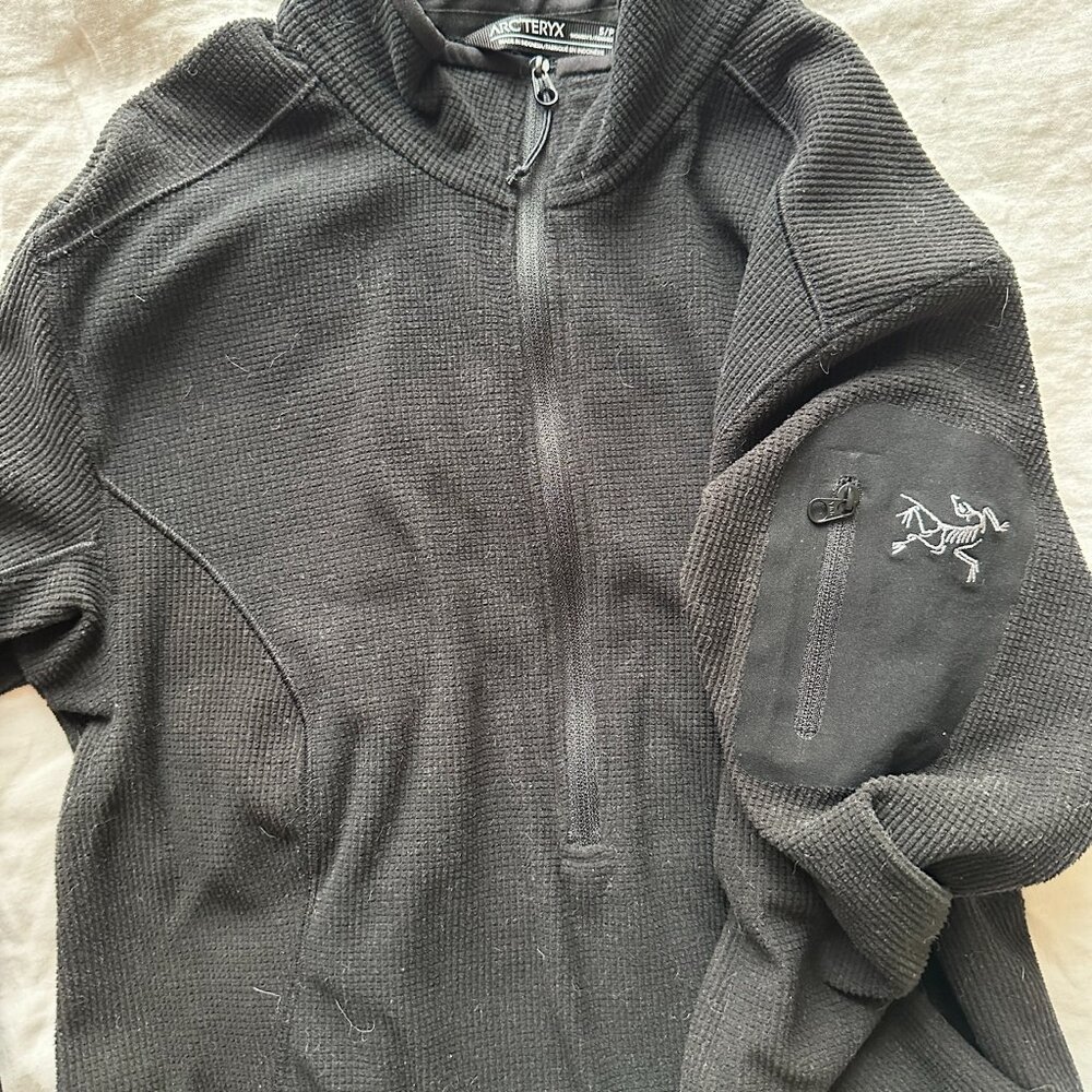 Arc'teryx Women's Half-Zip Lightweight Fleece Base Layer, Black, Size Small